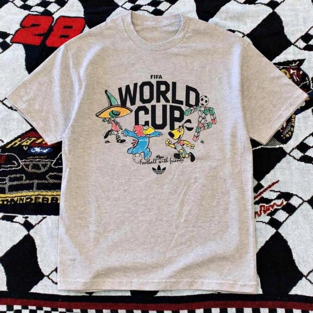 Gildan Men Ash Grey T-Shirt World Cup 2026 Ash Grey Graphic Tee